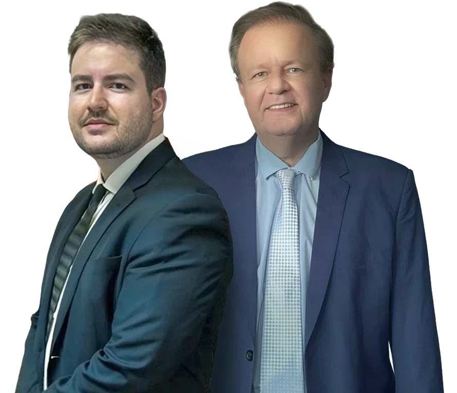 Foto do Dr. Vitor Lenzi, e Dr. Luciano Lenzi que são sócios fundadores da Lenzi & Lenzi Advocacia, especialistas em: Direito Civil, Direito de Família, Direito Imobiliário, Direito Empresarial, Direito Administrativo, Contencioso Estratégico